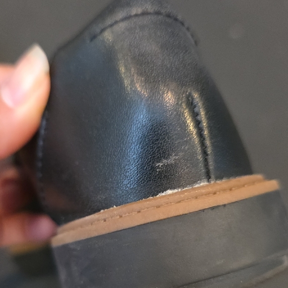 Clarks Women's Black Loafers - Picture 9 of 9